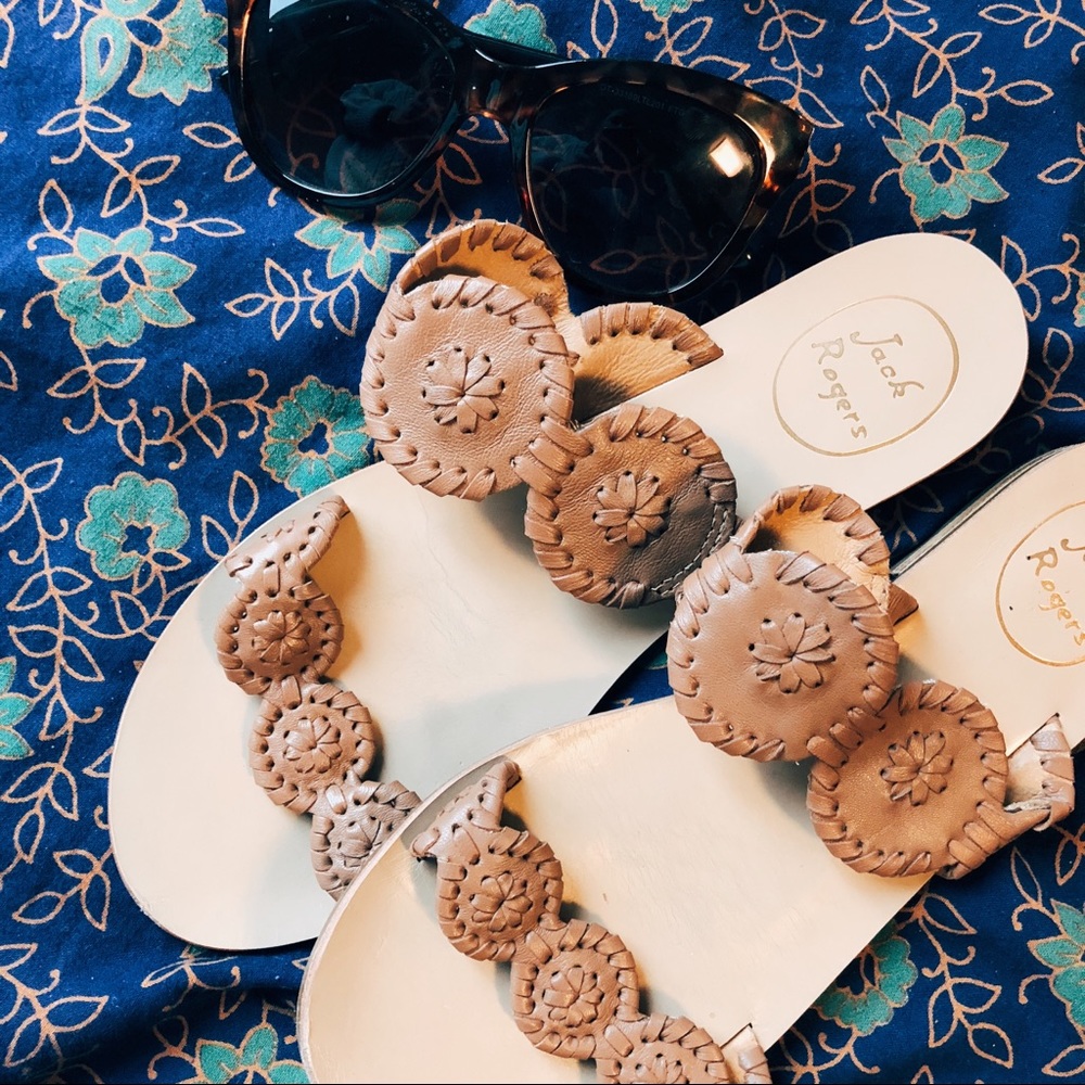 JACK ROGERS • BARELY USED • SIZE 8